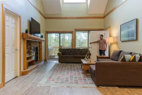 The Super Condo by Simply Kimberley | Innovative Lodging at Resort Base - Image 4
