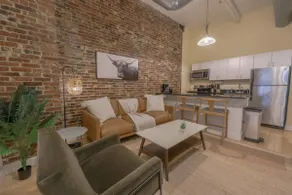 Stylish Exposed Brick 3 Bedroom - Image 5