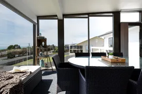 Ocean View Retreat at Greens Beach - Image 5