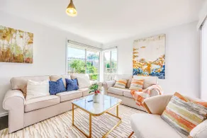 StayAU 5BR Family-Friendly Home near Deakin Uni - Image 2
