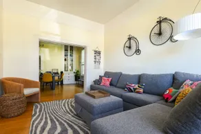 Historic Queen Anne with private backyard oasis! - Image 4