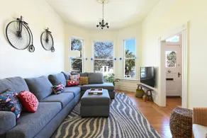 Historic Queen Anne with private backyard oasis! - Image 3