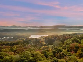 Million dollar VIEWS | Hot Tub | Near Hedges Lake - Image 2
