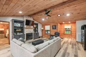 Cozy Cove with HOT TUB Firepit SUPs and More - Image 4