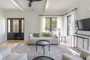 Fox Cottage – Modern Wine Country Retreat - Image 5