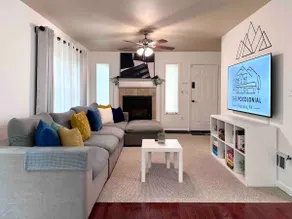 Pocolonial Charming 4BR Mountain Retreat - Image 2