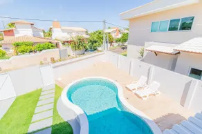 GB03 Wonderful House 5 Suites 200m from the Beach - Image 2
