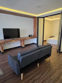 Modern Apartment in Miguel Hidalgo with Balcony - Image 5