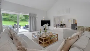 Lambs Lawn, Near Bath - Image 2