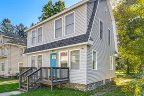 Walk to Main Street! Updated Norwich Home - Image 4