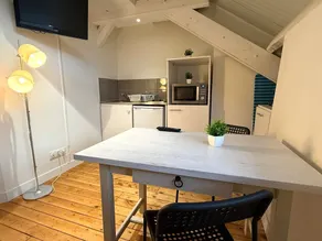 Renovated Studio - City Center + WIFI - Image 3