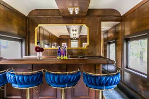 Sunswick Railcar: A 1940s Train Among the Trees - Image 4