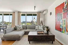 The Crows Nest Retreat - perfect for six people! - Image 2