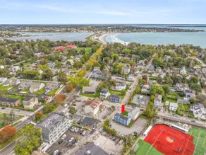 Magnolia Manor-Walk to Beach, Mansions, Cliff Walk - Image 3
