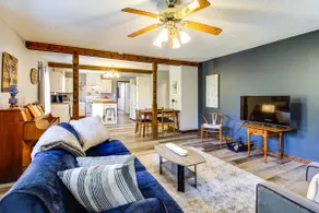 Lake Guntersville Hideaway! Home on Over 2 Acres - Image 5