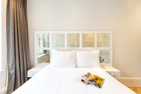 1BR luxury apartment in Covent Garden with a/c - Image 3