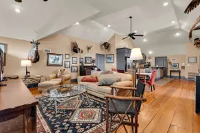 Starr Loft | Walk to Walk Ons | Steps from MSU - Image 3