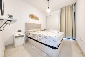 House La Santa • Surf and Beach 5 min - Image 2