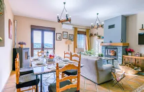 Awesome home in Villanueva del Rey - Image 4