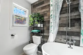 Mockingbird Lane – Cozy Rustic Retreat - Image 5