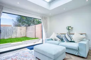 Hatherleigh Drive - 2 Bedroom House - Mumbles - Image 2