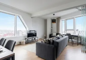 12th Floor Sauna Retreat with Stunning Views - Image 2