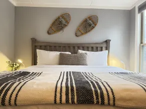 Apres Hideaway- Bike to Mountain, Pool, Hiking! - Image 2