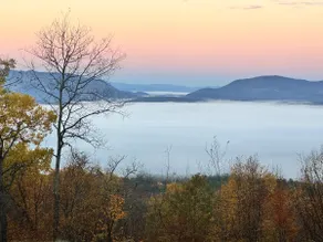 Sunset Notch- Hot tub, Cold Plunge, Hiking, Views! - Image 2
