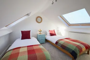 Host & Stay - Prospect Retreat - Image 4