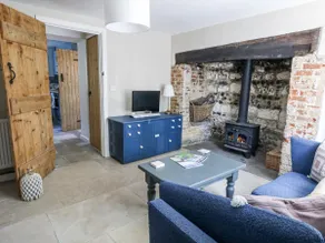 Happiness Cottage - Image 5