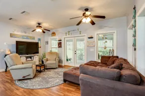 1/2 Mi to Sapelo River: Family Home w/ Large Yard - Image 4