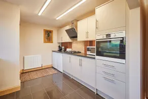 Host & Stay - Cherry Willows - Image 4