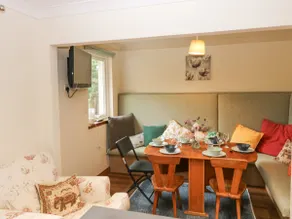 Hedgehogs Cottage - Image 4