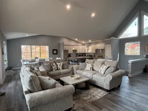 8BR Lakefront Lux Retreat: Private Dock, Sleeps 28 - Image 4
