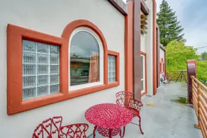 Easily Explore Fair Oaks Village! Unique Condo - Image 4