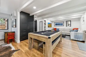 Beautifully Redesigned 5Br, Near Lake and Heavenly - Image 3