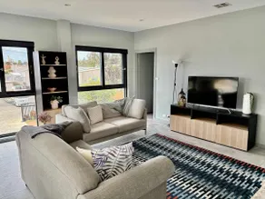 Quite and large 2 bedroom - Sleeps 6 - 2 bathrooms - Image 2