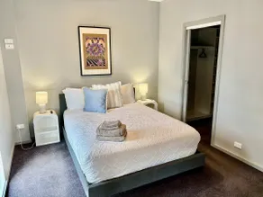 Quite and large 2 bedroom - Sleeps 6 - 2 bathrooms - Image 3