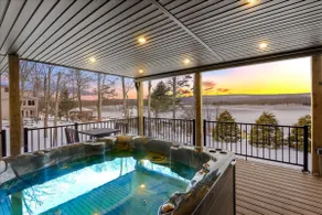 Lakeside Ember Lodge ~ Beach ~ Hot Tub ~ Boat - Image 2