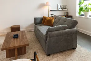 Luxury Downtown Apt with Parking, Gym, and Lap Pool · Sleeps 4-5 - Image 3