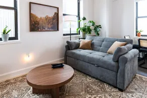 Luxury Downtown Apt with Parking, Gym, and Lap Pool · Sleeps 4-5 - Image 4