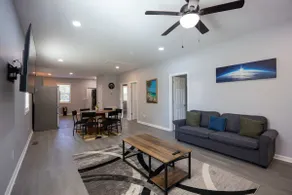 4 Min to Downtown | 11 to Elon | Car Rental Avail. - Image 5