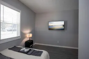 4 Min to Downtown | 11 to Elon | Car Rental Avail. - Image 2