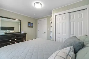 Pet-Friendly Victorian Retreat: Downtown Littleton - Image 4