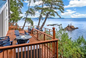 Modern waterfront luxury meets adventure! - Image 2
