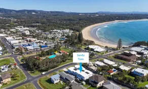Sandy Toes - Walk to Beach, Pet Friendly, Stylish - Image 2