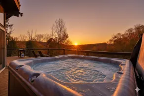 RoundTop Chalet - Hot Tub, Fire Pit & Mountain Views near Killington & Okemo - Image 3