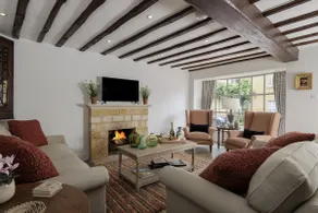 Dog friendly with roof terrace - Pilgrim Cottage - Image 2