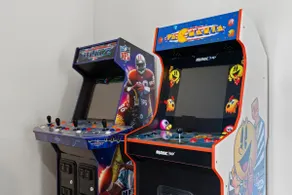 Lakefront Escape | 2 Living Rooms, Hot Tub, Arcade - Image 3