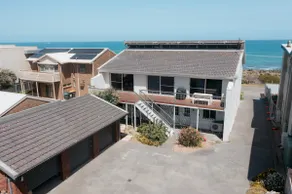 Grand Oceana - A Dual-unit Beachfront Getaway - Image 5